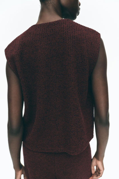 TEXTURED BUTTON WAISTCOAT TOP