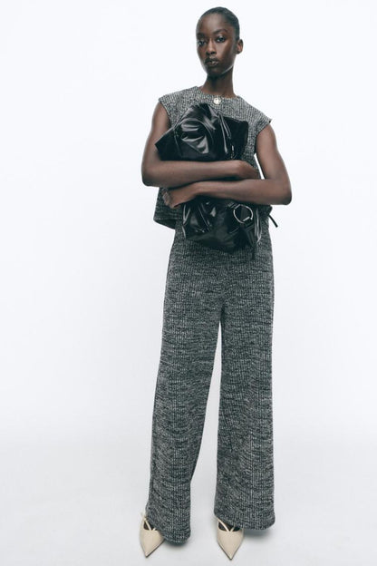 TEXTURED BUTTON WAISTCOAT TOP